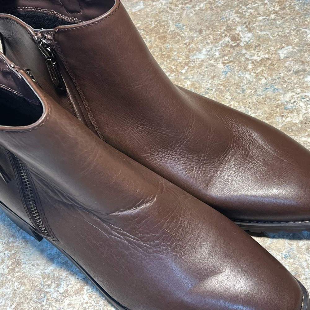 Blondo Women's Brown Samara Waterproof Classic Stacked Heel Booties Size 9.5 - Picture 10 of 10